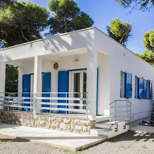 Casa Cristina , Porto Pino Italien