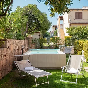 Bouganville , Budoni Italien